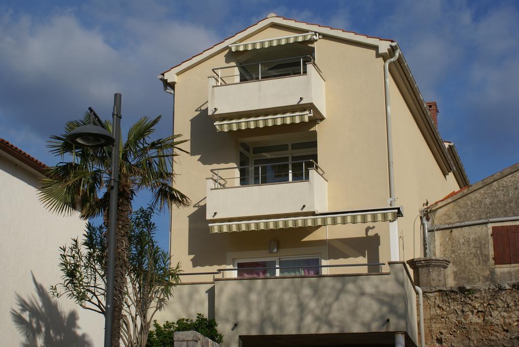 Apartments Robert Porat  Exterior photo